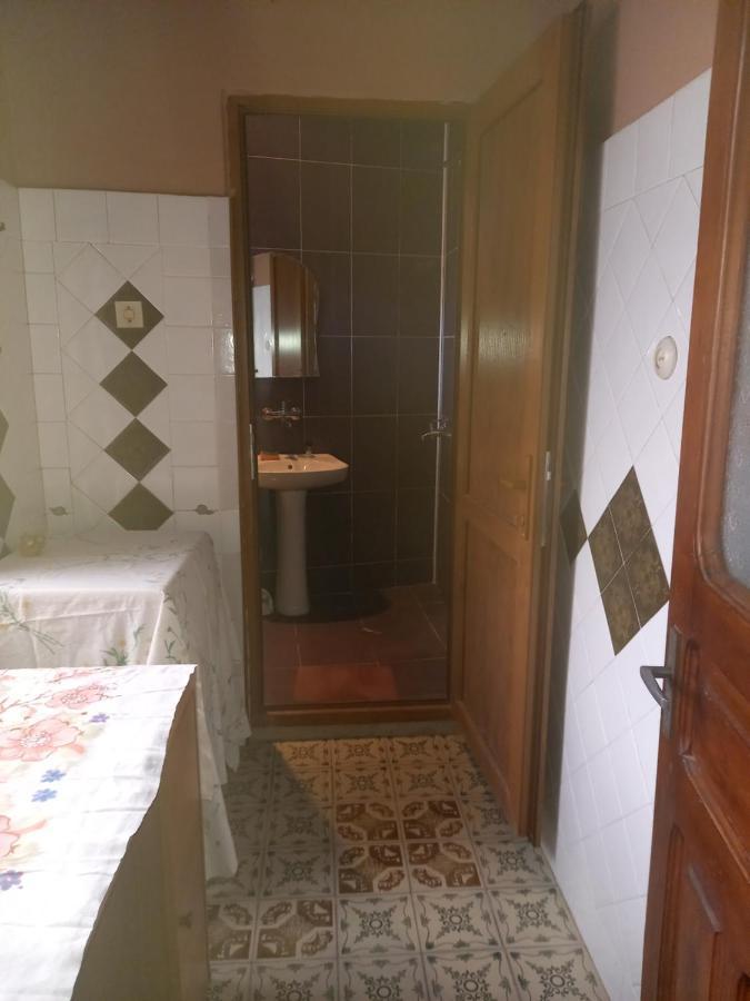 Guest House Roma Κουτάισι Εξωτερικό φωτογραφία